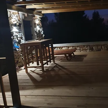 Robinson 2 別荘 ティスノ